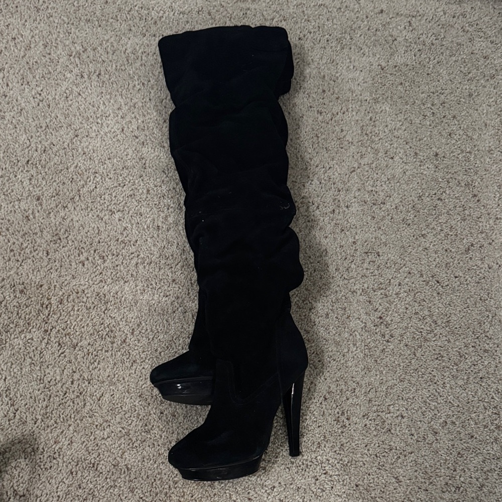 Elegant Black Over-the-Knee Boots